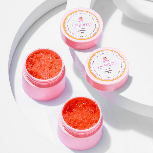 LIP BRITE BRIGHTENING  SCRUB